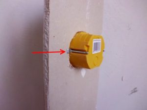 Монтаж одного подрозетника в гипсокартон