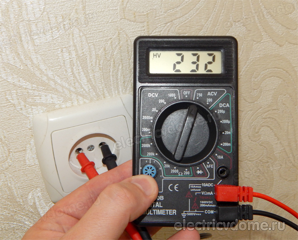 каким прибором измеряют напряжение