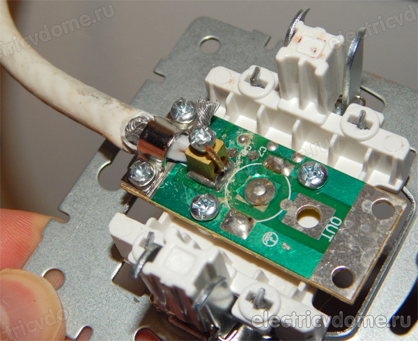 как подключить антенный кабель к розетке