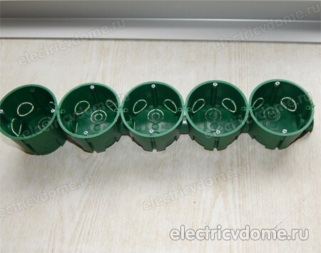 собран блок подрозетников