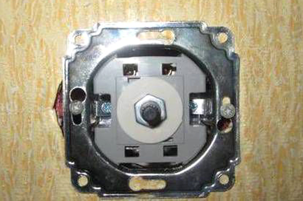 установка диммера в подрозетник